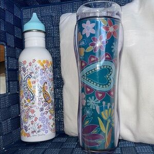 Vera Bradley Floral Pattern Water Bottle with Blue Lid- Vero Tumbler